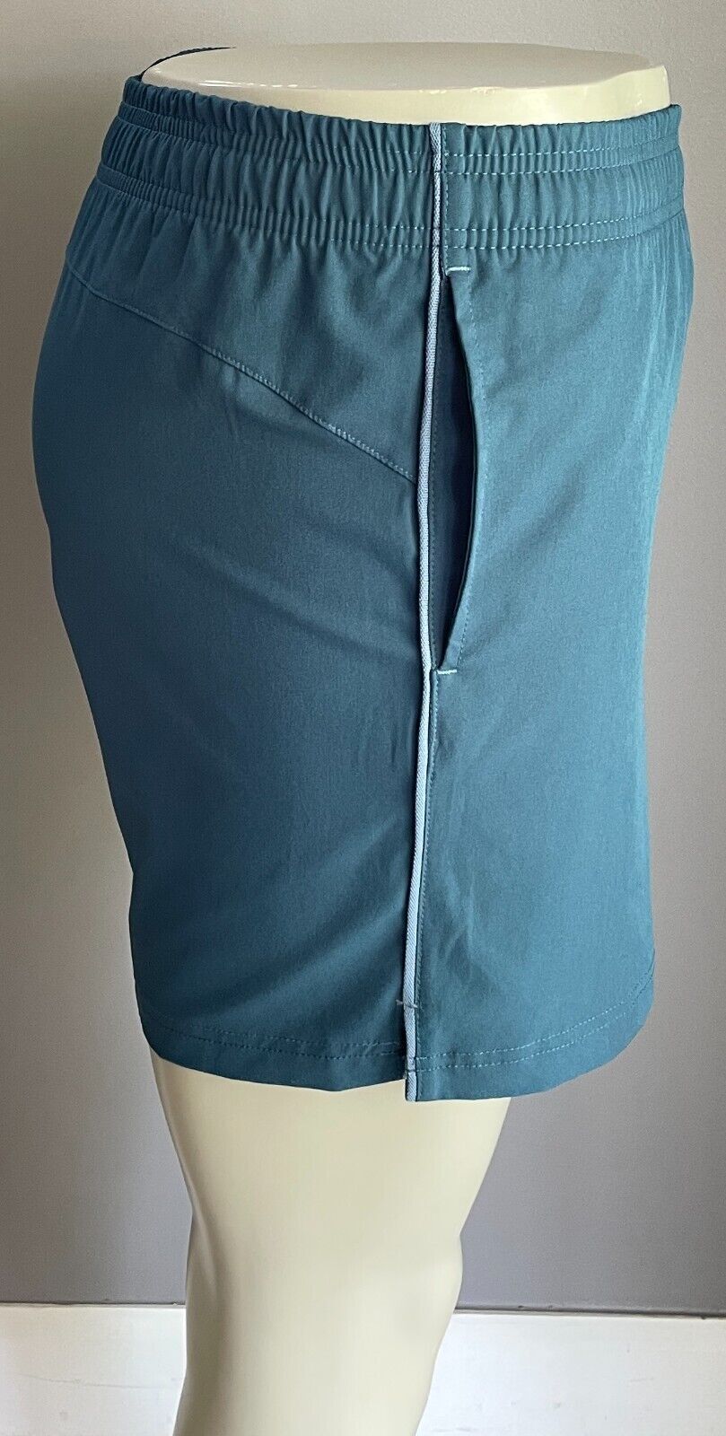 NEW BALANCE Sports Shorts Navy Teal Running Core Elastic Waist Active Size M NEW