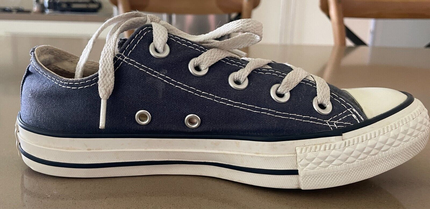CONVERSE All Star Sneakers Unisex Blue & White Trim Men 4/ Women 6 Canvas Shoes