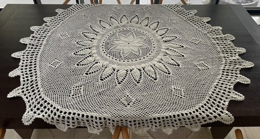 1970s White Cotton Crochet Stitch Round TABLE CLOTH/Wall Hanging 154cm Diametre
