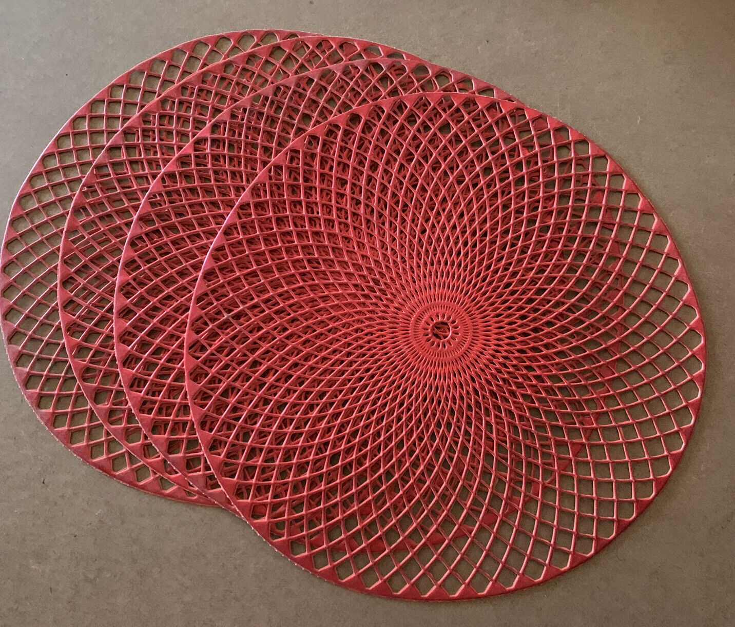 4x 15In 38cm PVC Round TABLE MAT Dining Insulation Pad Kitchen Placemat Washable