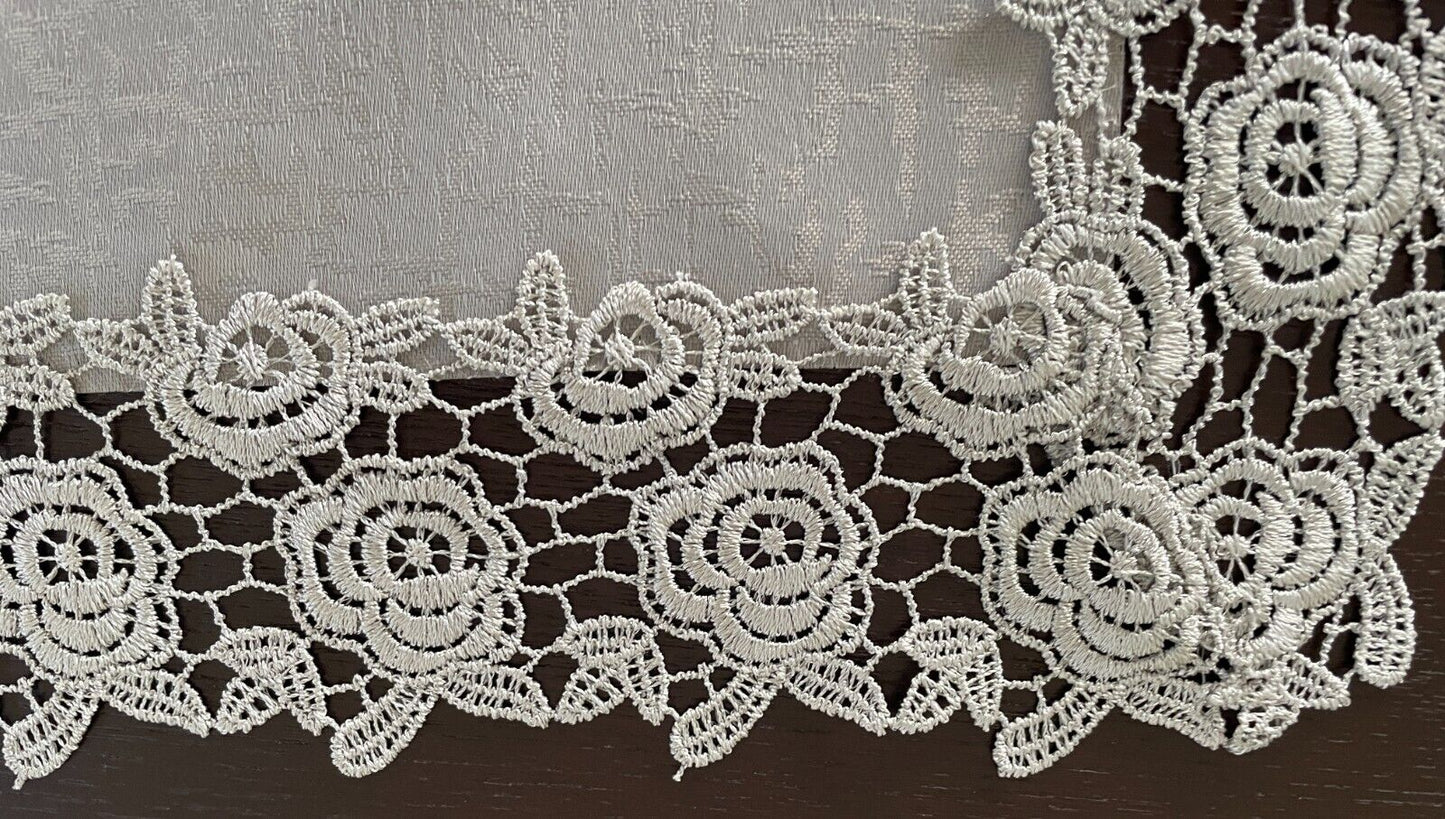 3 Piece Set Silver Grey Jacquard Fabric & Lace Trim Table Runner + 2 Doilies NEW