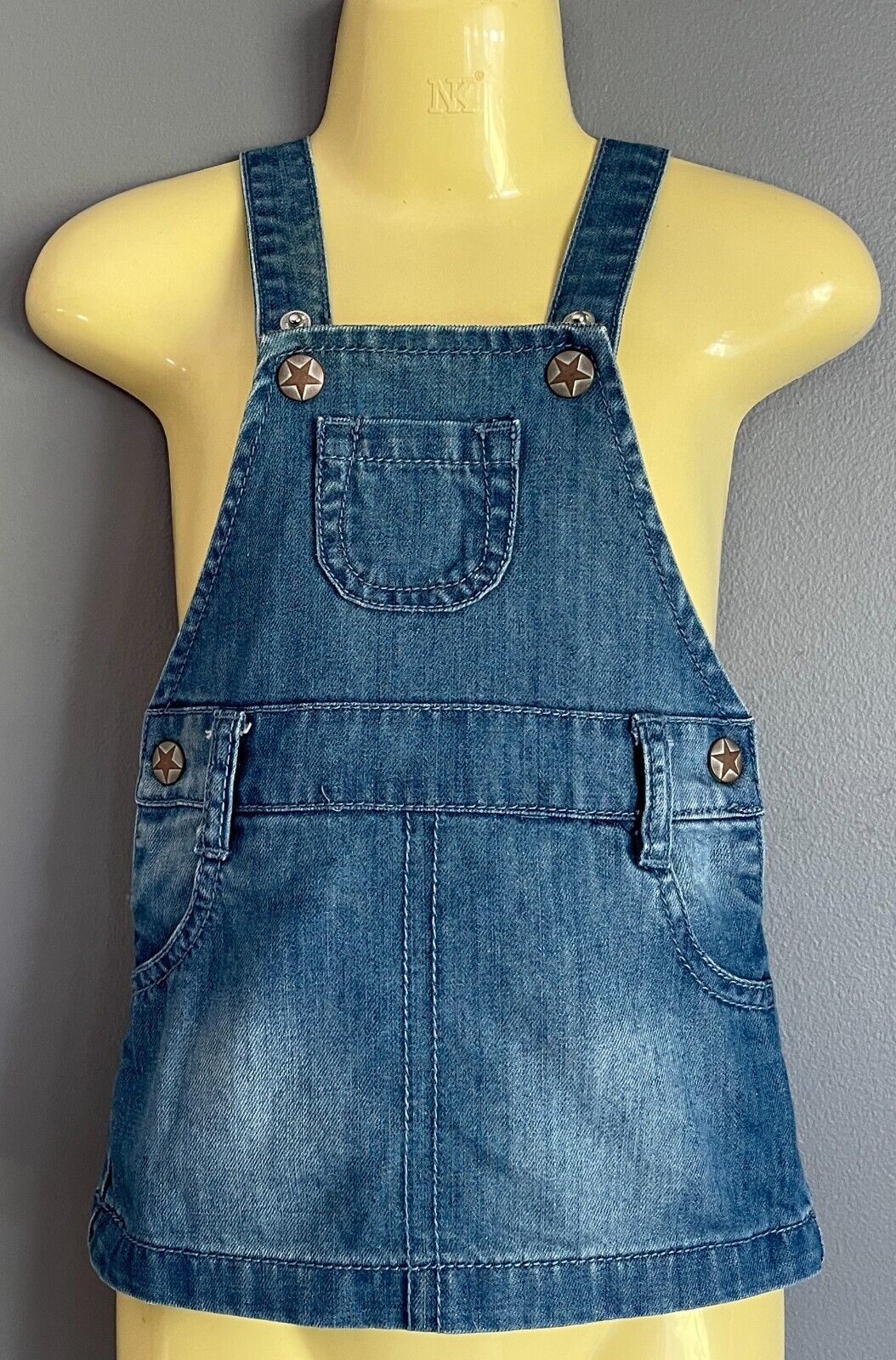 Baby Girl THE KIDSTORE Denim Dungaree Dress Overalls Skirt Size 3 - 6 months