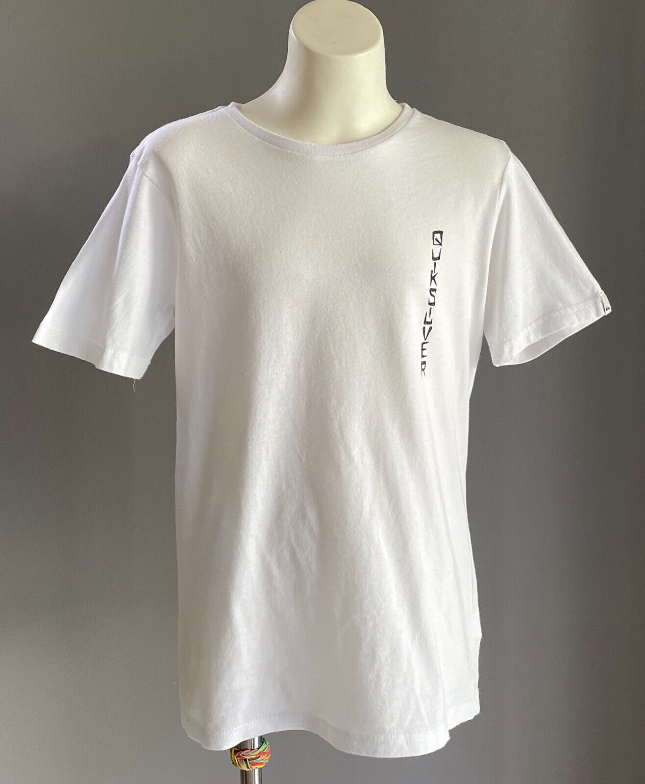 Boys QUIKSILVER White T-Shirt Size 10 Print at Back & Chest Short Sleeves