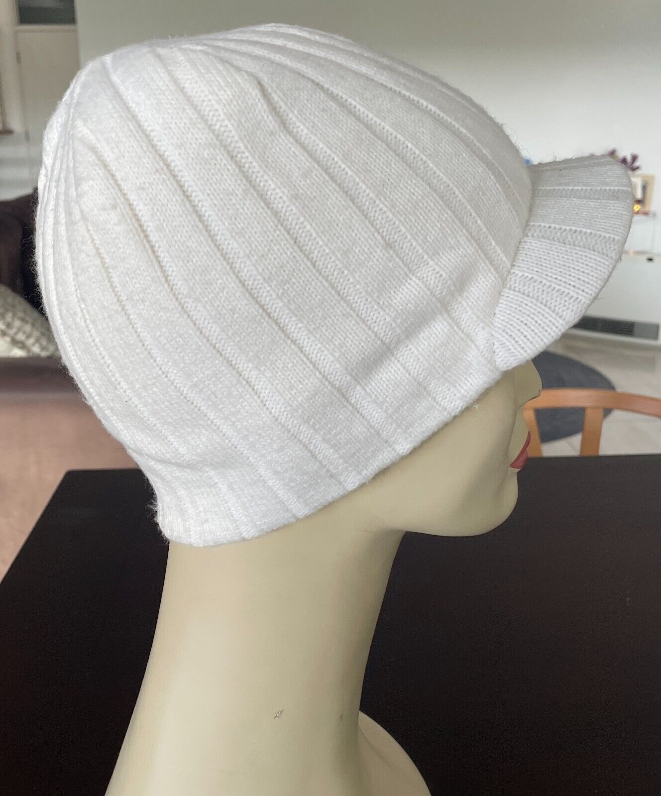BILLABONG Beanie Peaked Off White Knit Acrylic Cap Hat One Size