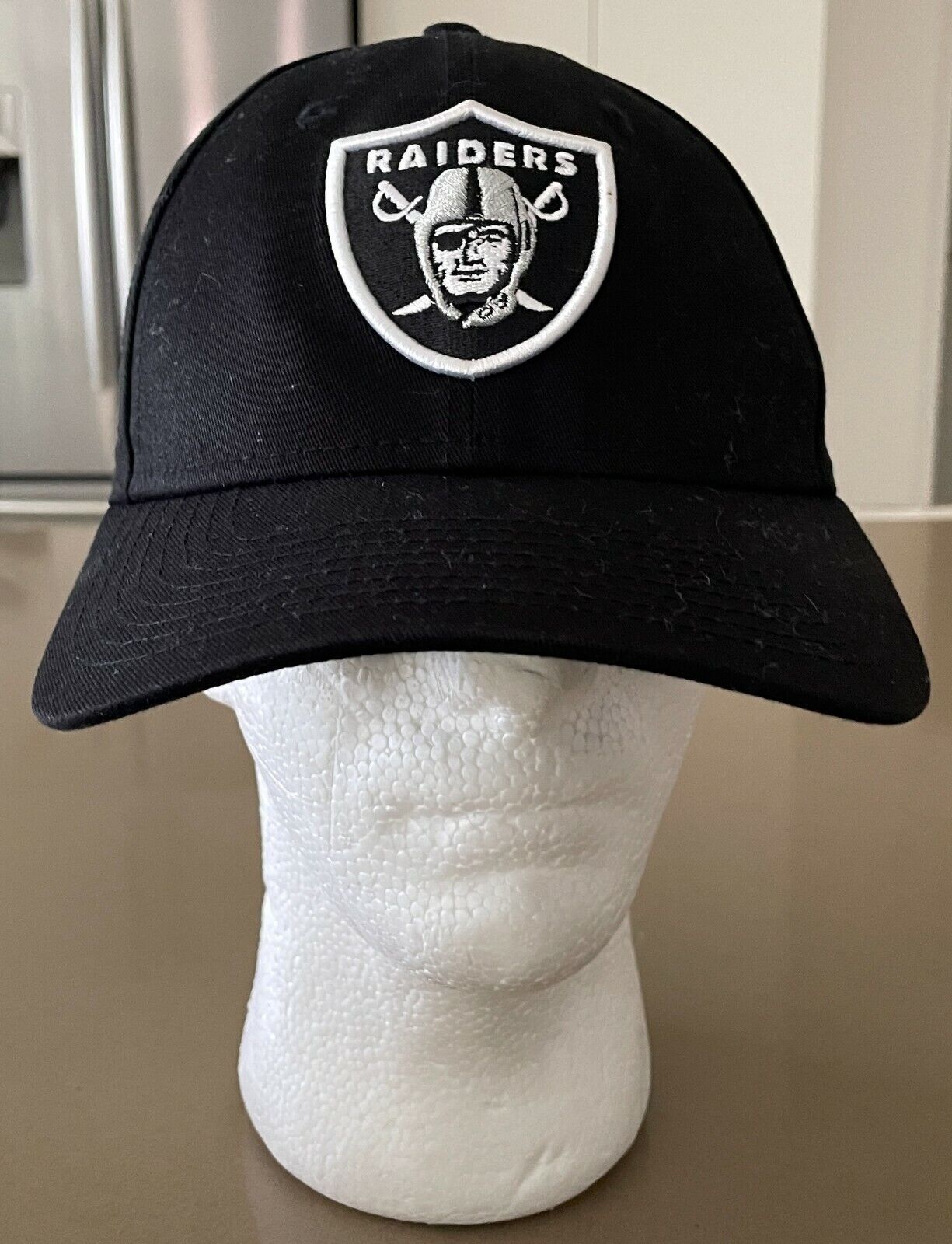 Cap NFL 9Forty NEW ERA Oakland Raiders Black & White CA40289 Baseball Hat NEW