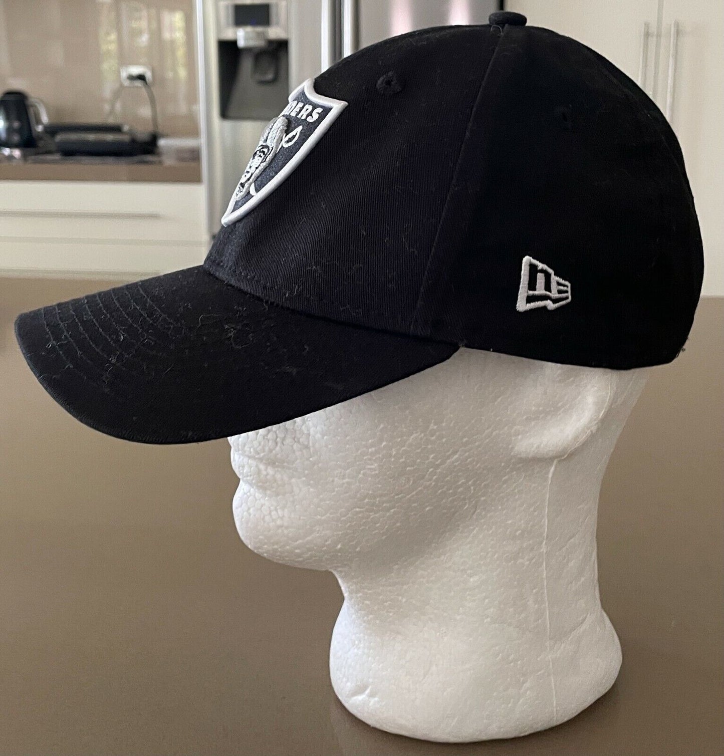 Cap NFL 9Forty NEW ERA Oakland Raiders Black & White CA40289 Baseball Hat NEW