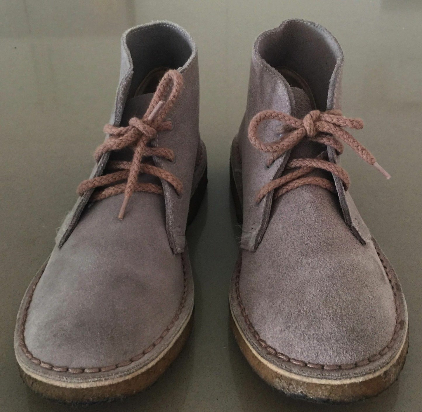 CLARKS Desert Boots Junior Taupe Suede Leather Sz 2E Shoes Lace up Ankle Boots