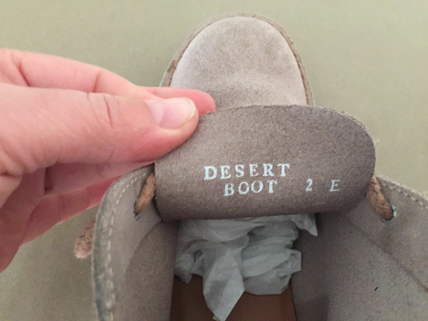 CLARKS Desert Boots Junior Taupe Suede Leather Sz 2E Shoes Lace up Ankle Boots
