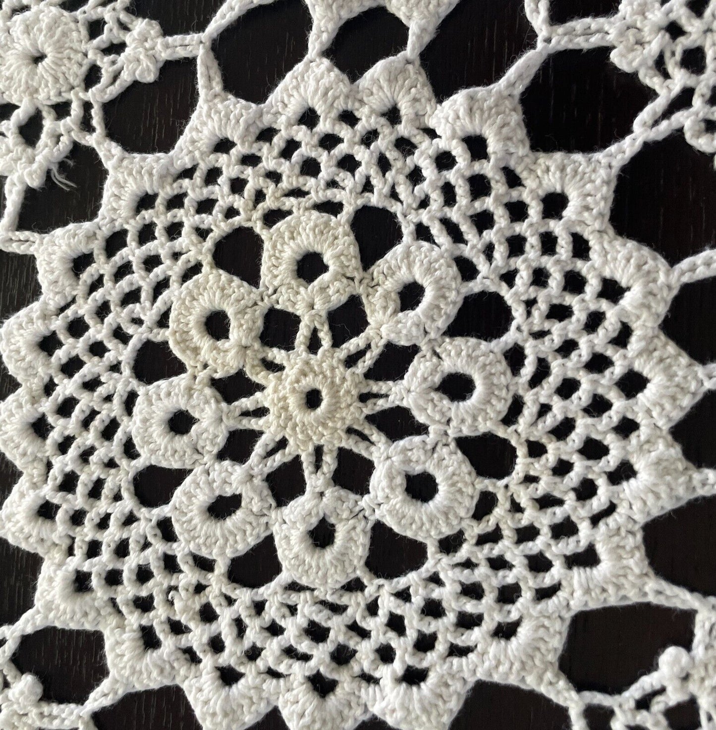 Crochet Lace TABLE CLOTH 1970s White Cotton Square (ish) Bedspread 140 x 147cm