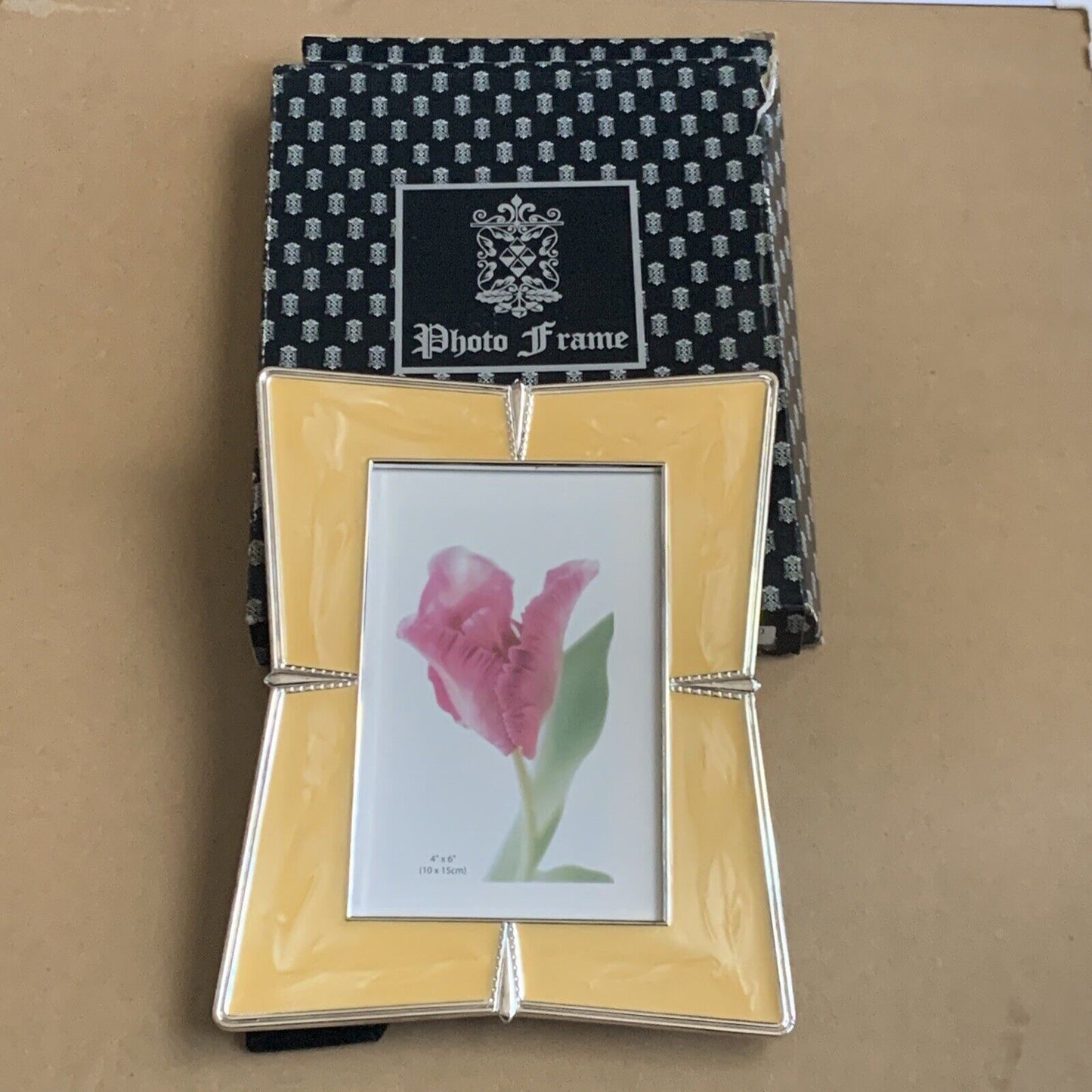 Metal Photo Frame Hand Polished & Yellow Lacquer Coated Gift Box 10x15cm NEW
