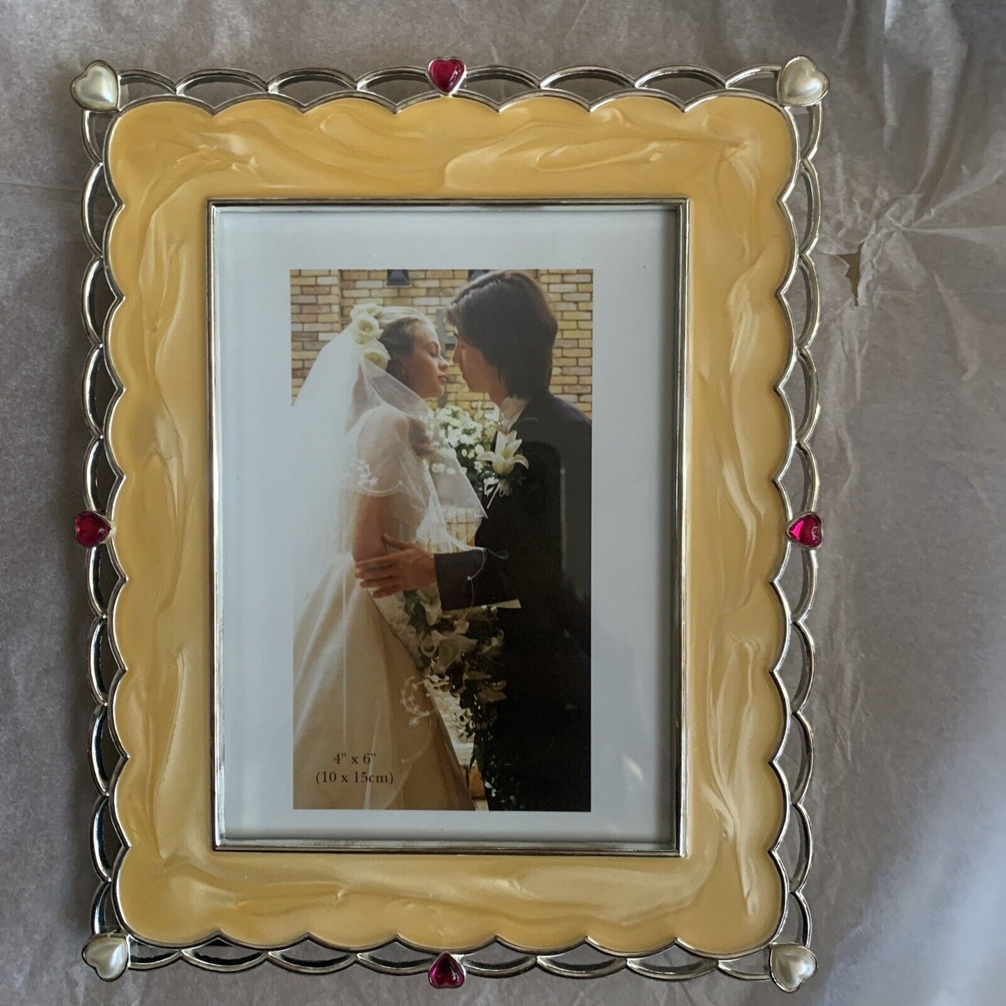 Metal Photo Frame Hand Polished & Yellow Lacquer Coated Wedding Box 10 x15cm NEW