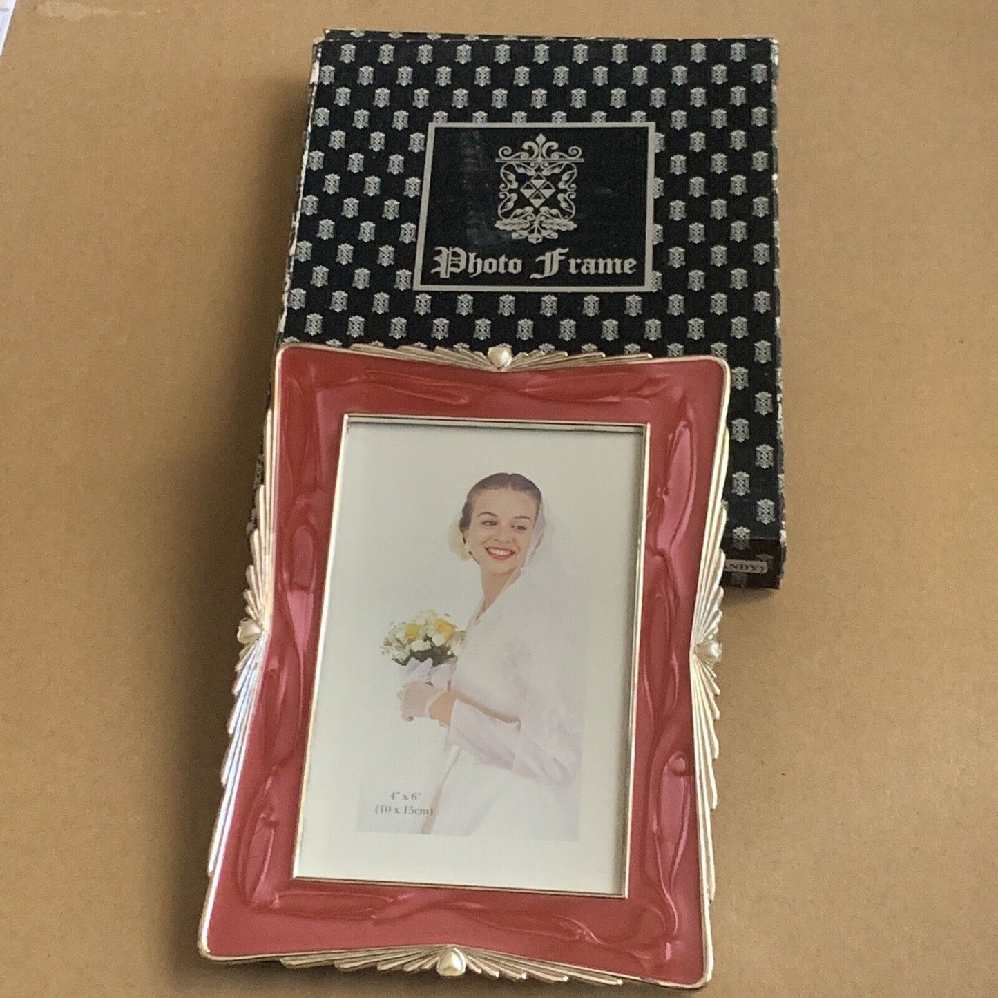 Metal Photo Frame Hand Polished & Red Lacquer Coated Wedding GiftBox 10x15cm NEW