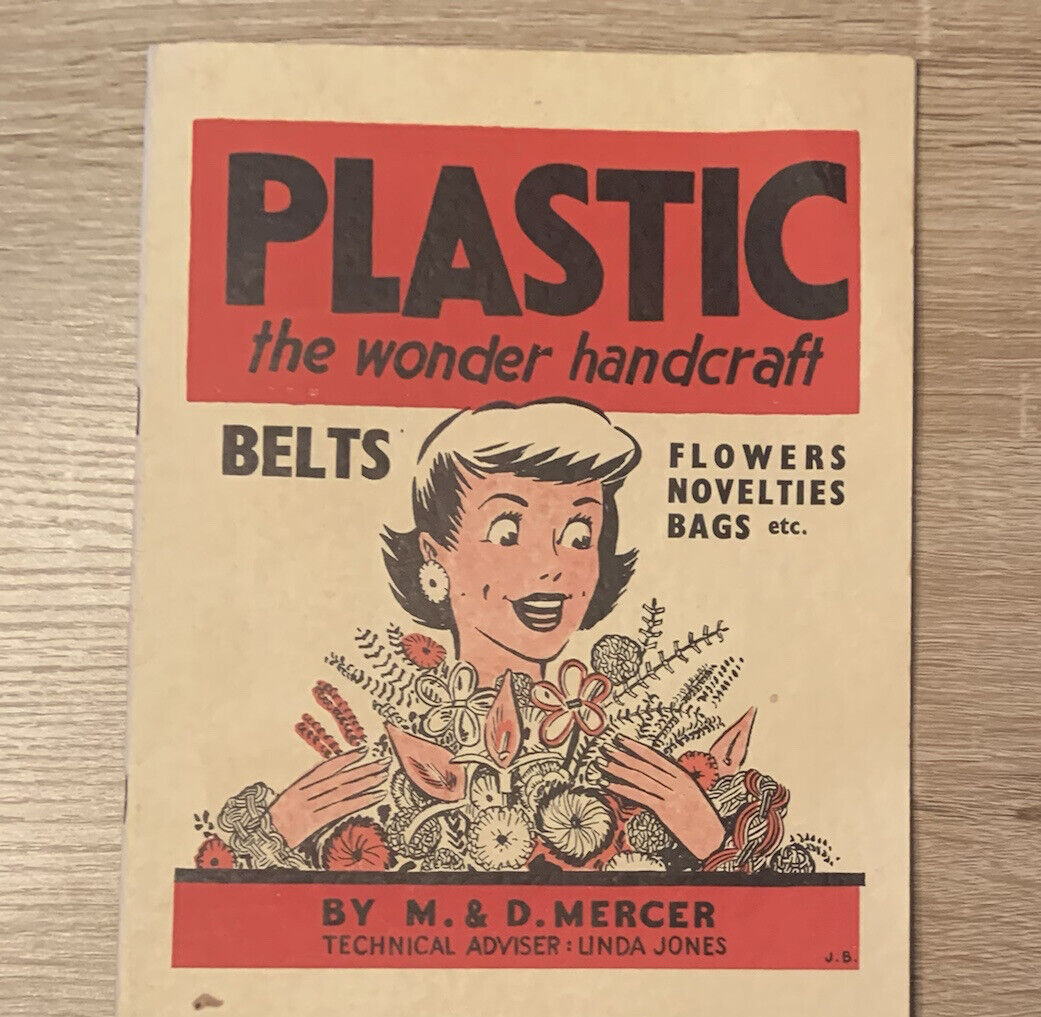 PB Book PLASTIC THE WONDER HANDCRAFT M D Mercer 24 Page Flowers Novelties Bags