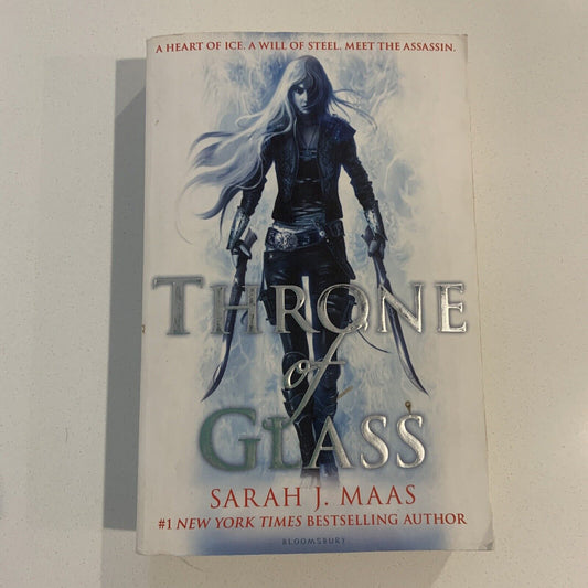PB Book THRONE OF GLASS by Sarah J. Maas 2012 Fantasy Assassin