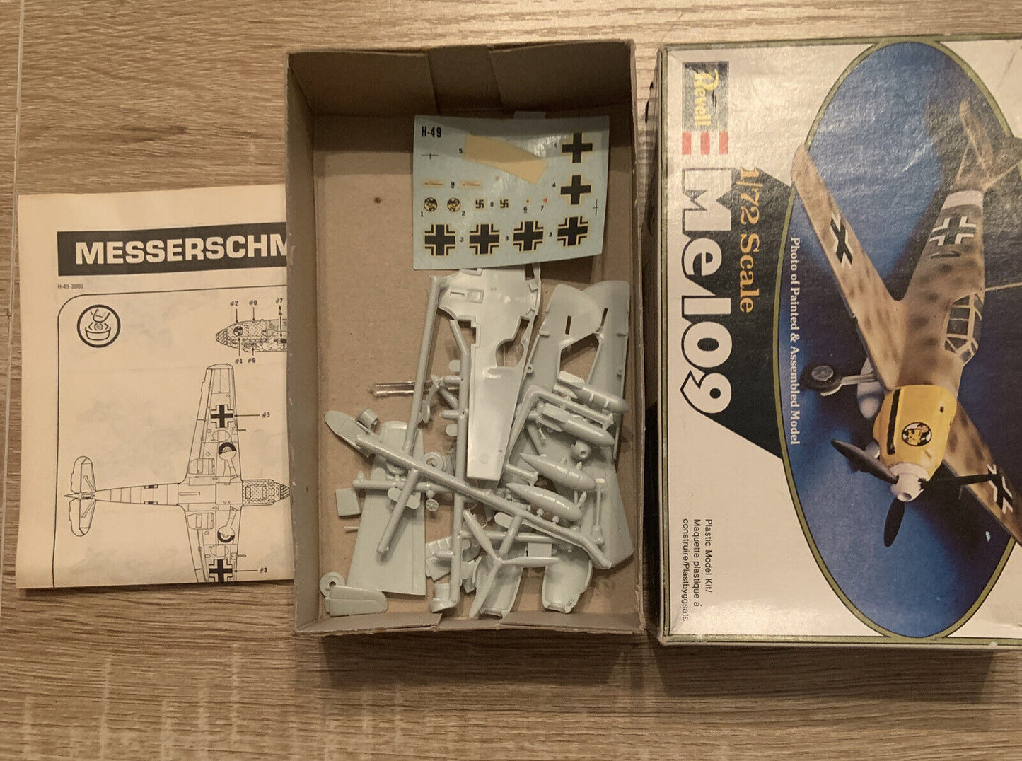 REVELL Me 109 Model Plane Kit 1/72 Complete Original Kit Unassembled