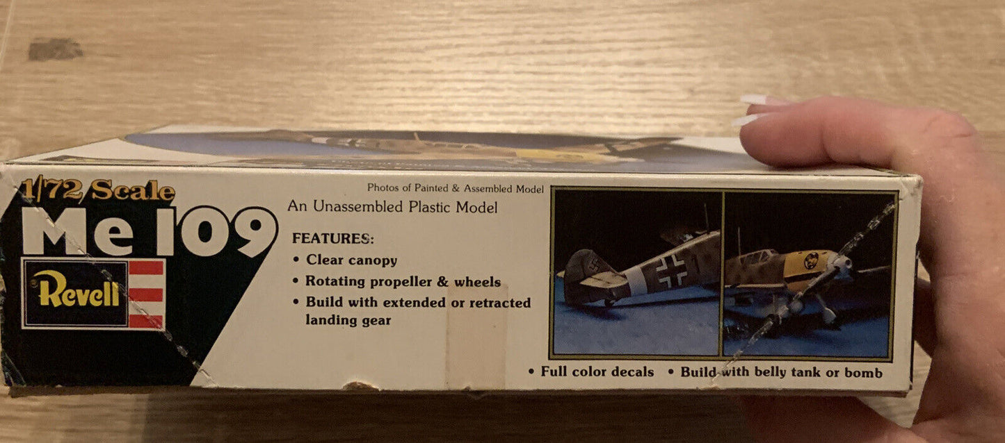 REVELL Me 109 Model Plane Kit 1/72 Complete Original Kit Unassembled
