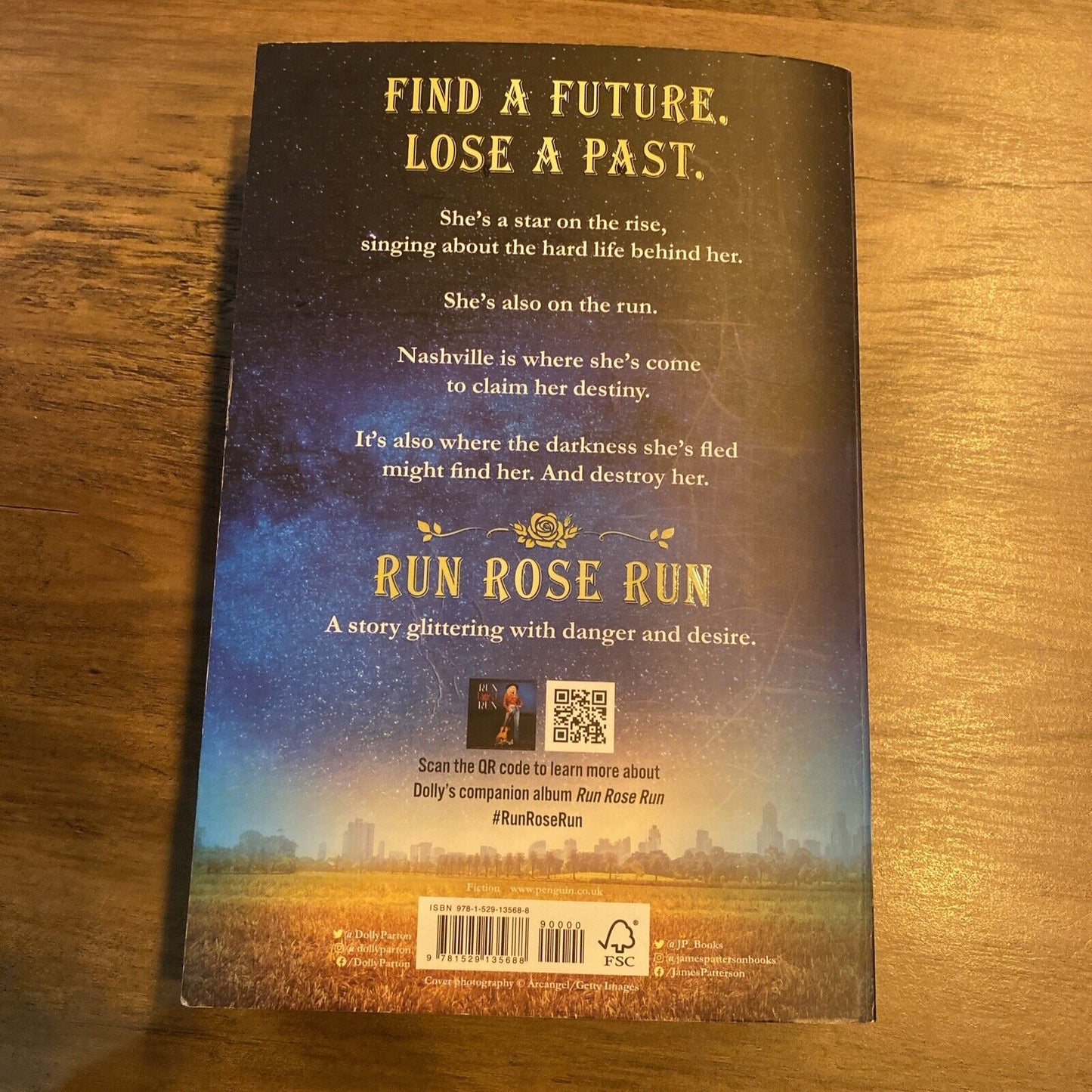 RUN ROSE RUN Dolly Parton & James Patterson Nashville Mystery Romance Music PB
