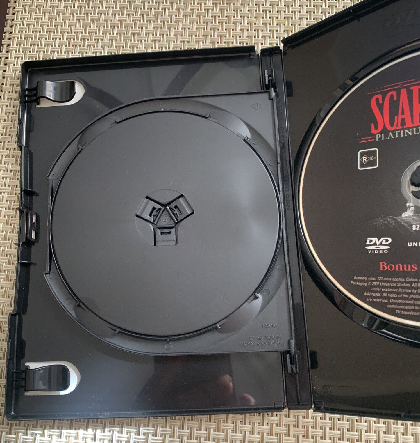 Scarface EMPTY DVD CASE has Bonus Features Disc 2007 Platinum Edition Al Pacino