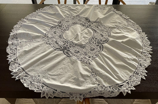 TABLE CLOTH Vintage 1960'S White Round Cotton with Cut Out Lace Trim 119 x 123cm