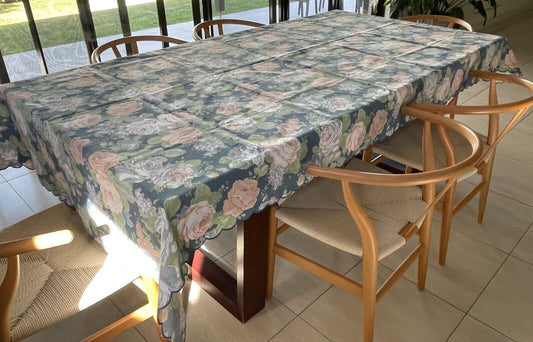 TABLE CLOTH Vintage 1980s Pastel Floral Print Scalloped Trim Rectangle 152x256cm