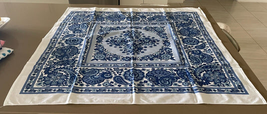 TABLE CLOTH Vintage 1960'S Cotton Blue & White Paisley Floral Print  124 x 124cm