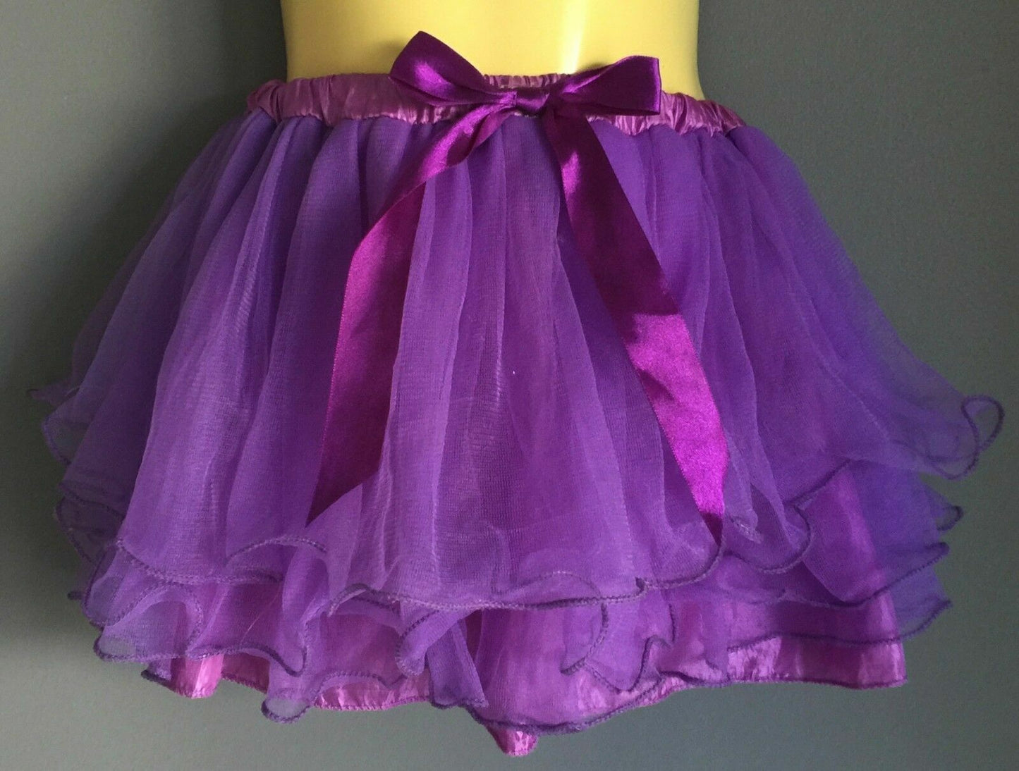TUTU Fairy Skirt Purple Net Layer Princess w Satin Bow To Fit Girls 3 - 4 Years