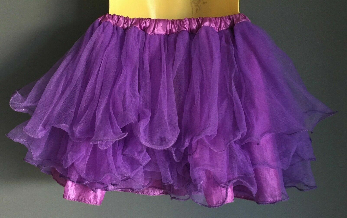 TUTU Fairy Skirt Purple Net Layer Princess w Satin Bow To Fit Girls 3 - 4 Years