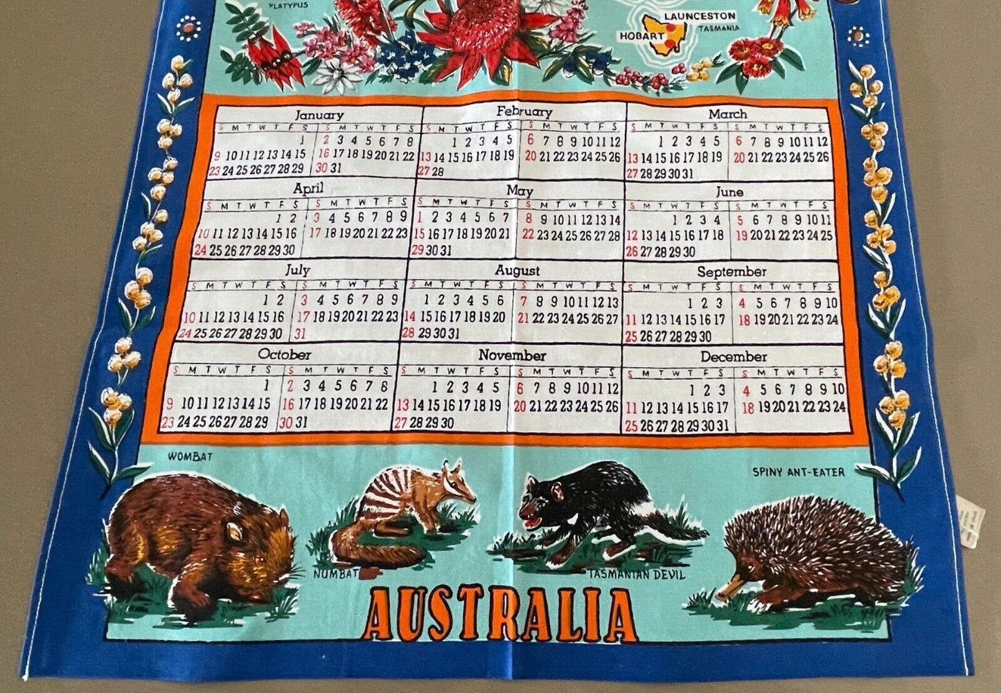 Vintage " 1983 " Tea Towel Australia Map Australian Animals Wildflower Print NEW