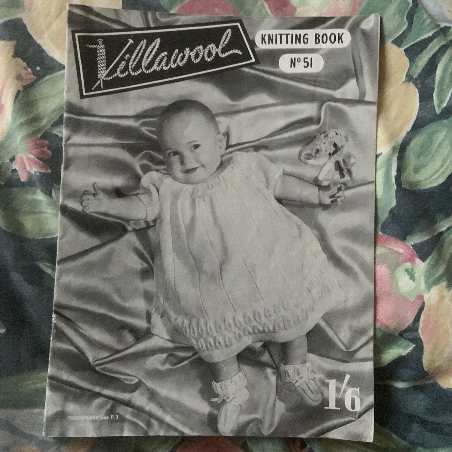 VILLAWOOL KNITTING BOOK NO 51 CROCHETED DESIGNS FOR BABIES Vintage Knit Pattern