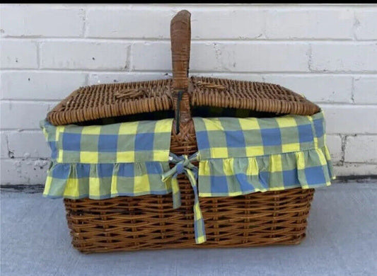 Vintage Picnic Basket 54cm BAMBOO CANE HAMPER French check Fabric liner AE48