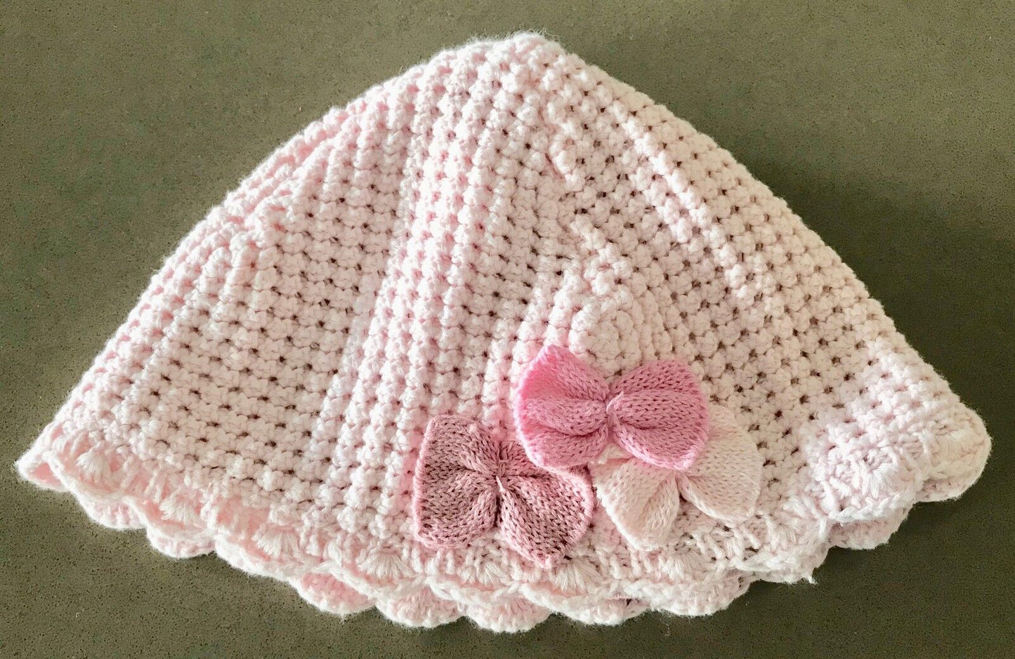 Vintage Knit Beanie PUDDLE DUCKLINGS Pink Crochet  w Bow Trim Girls Size S
