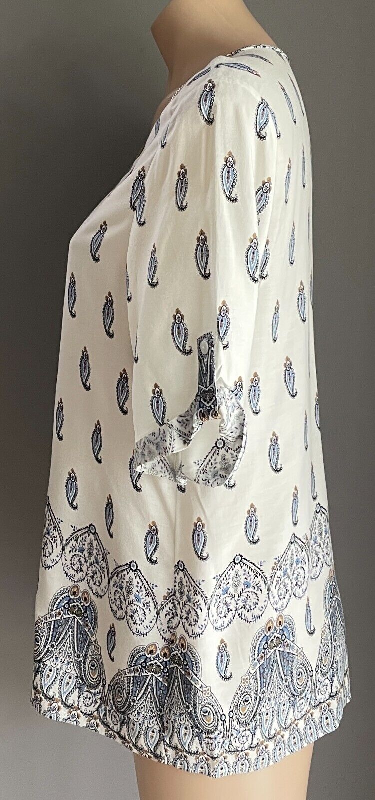 REISS EMPORIUM Zip Front Top Neck  White Blue Paisley Short Cuff Sleeve Size 12