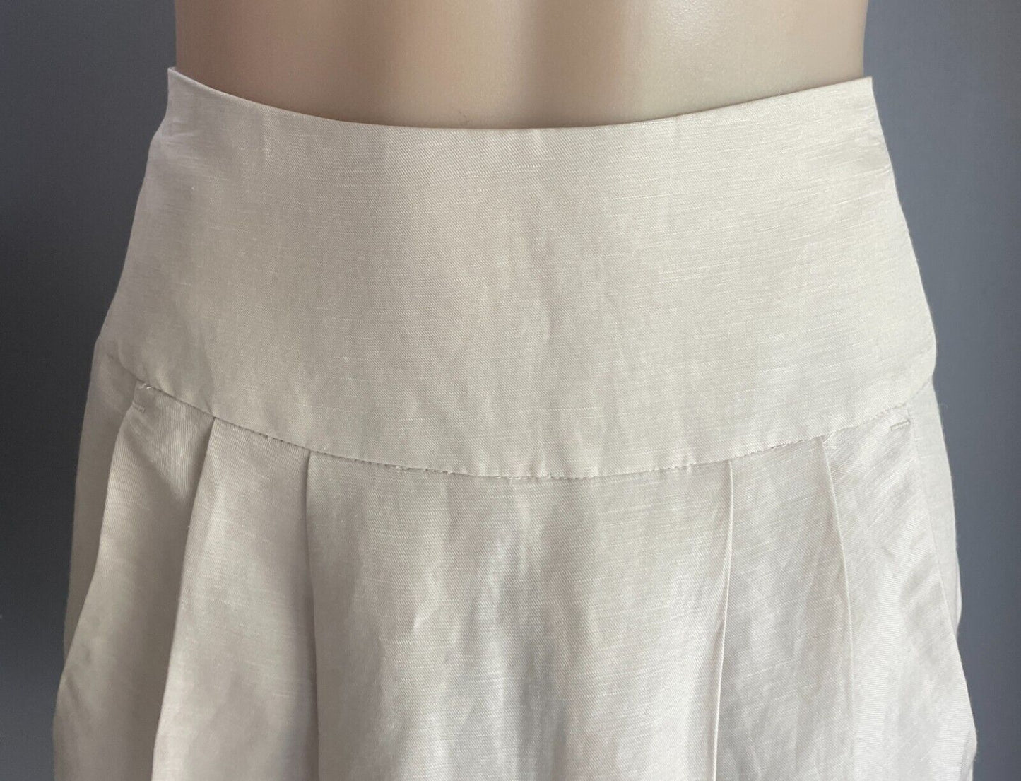 COUNTRY ROAD Skirt Champagne Colour Linen Silk Blend Size 10 Pleat Front Pockets