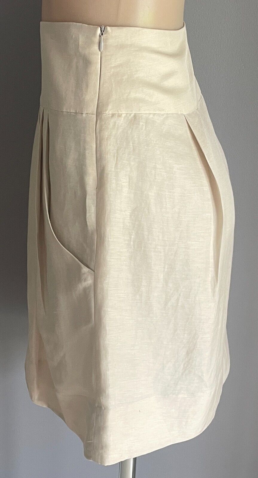COUNTRY ROAD Skirt Champagne Colour Linen Silk Blend Size 10 Pleat Front Pockets
