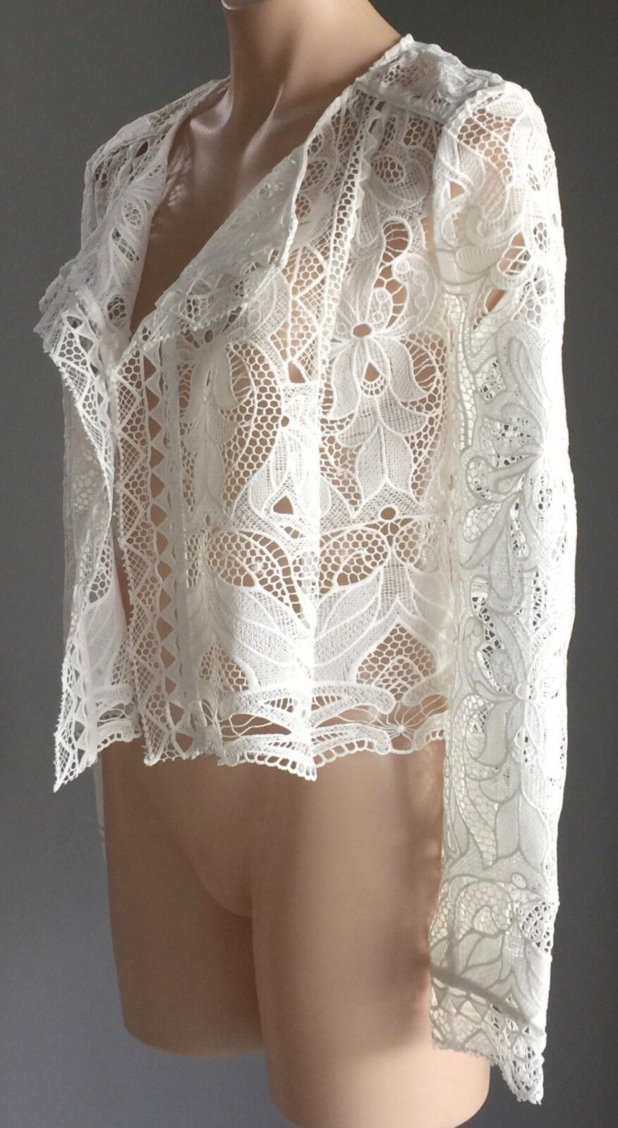 LACE CROP  Jacket Soft White Drape Ladies Size 10 New Vintage Stunning!