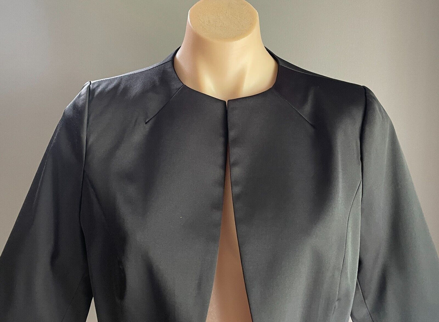 MONTIQUE "Carina" Jacket Black SATIN Crop Bolero Collarless Sz 12 NEW