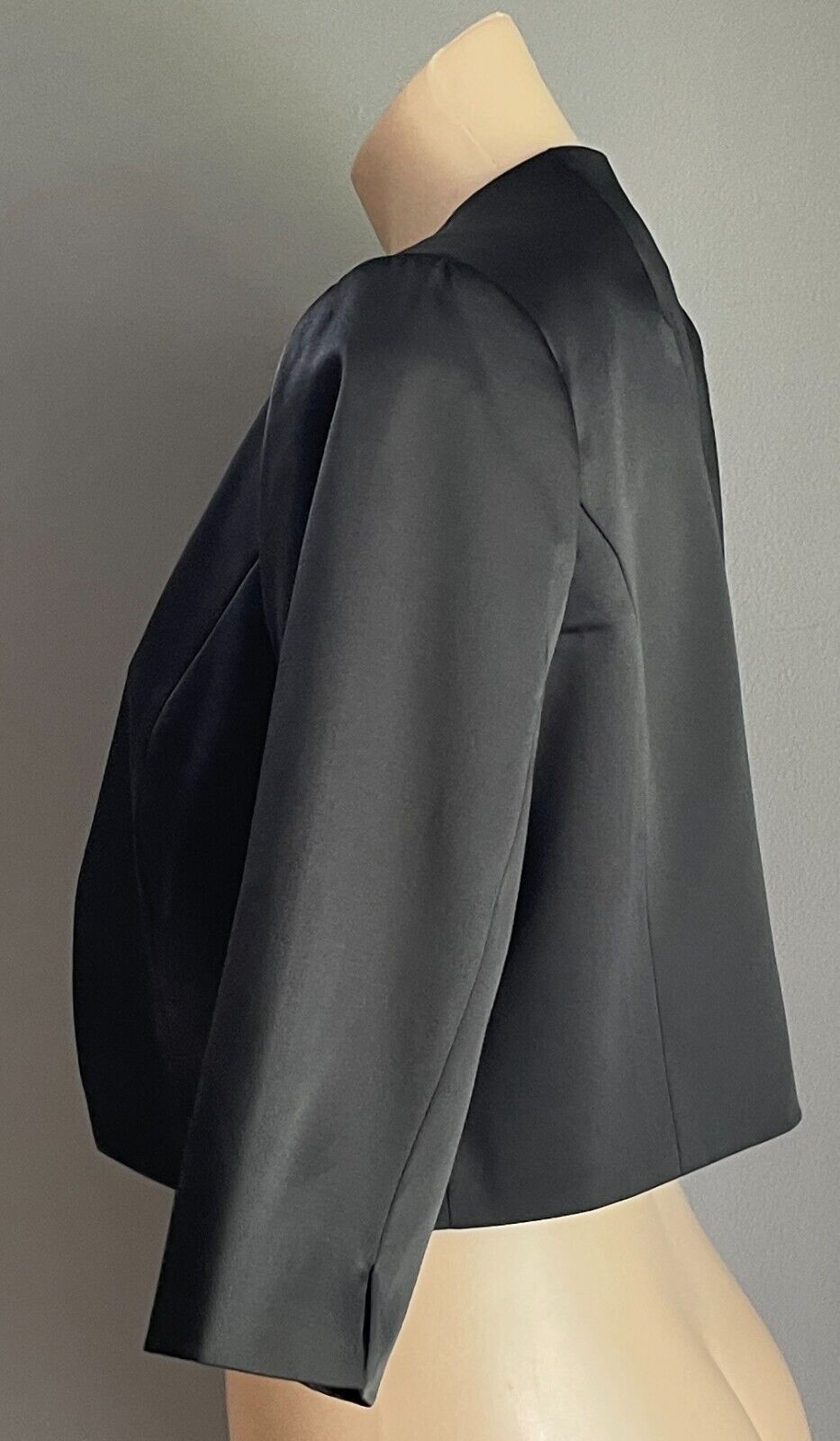 MONTIQUE "Carina" Jacket Black SATIN Crop Bolero Collarless Sz 12 NEW