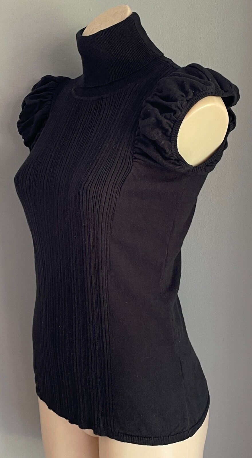 AVOCADO Jumper Black Turtle Roll Neck Thin Knit Sleeveless Ribbed Top Size 10