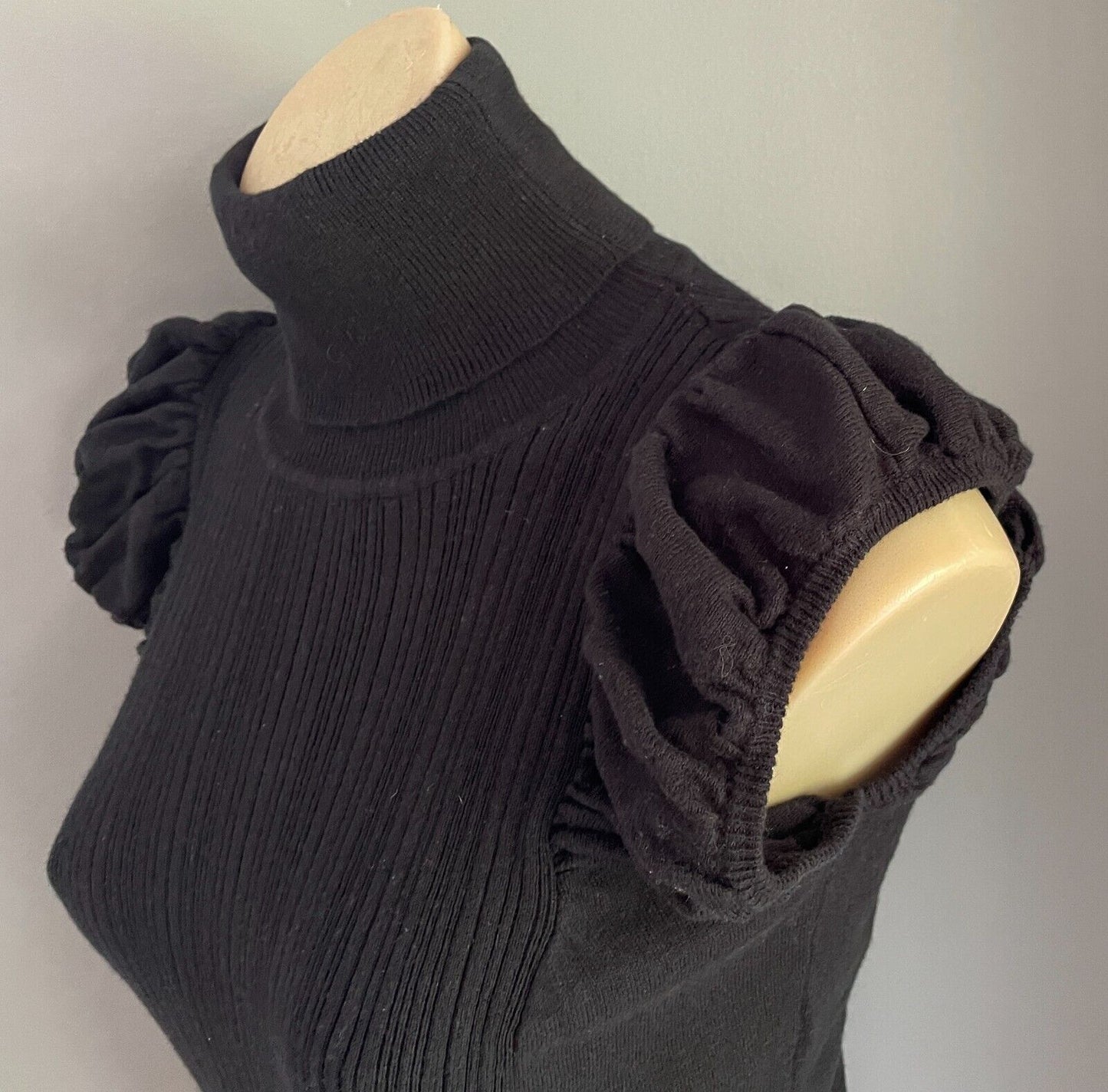 AVOCADO Jumper Black Turtle Roll Neck Thin Knit Sleeveless Ribbed Top Size 10