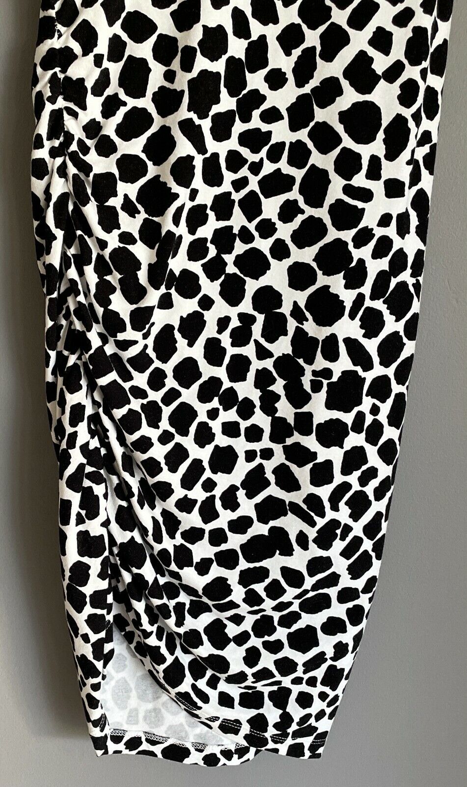 WITCHERY Bodycon Dress Black Off White Giraffe Print 3/4 Sleeve Stretch Size 4