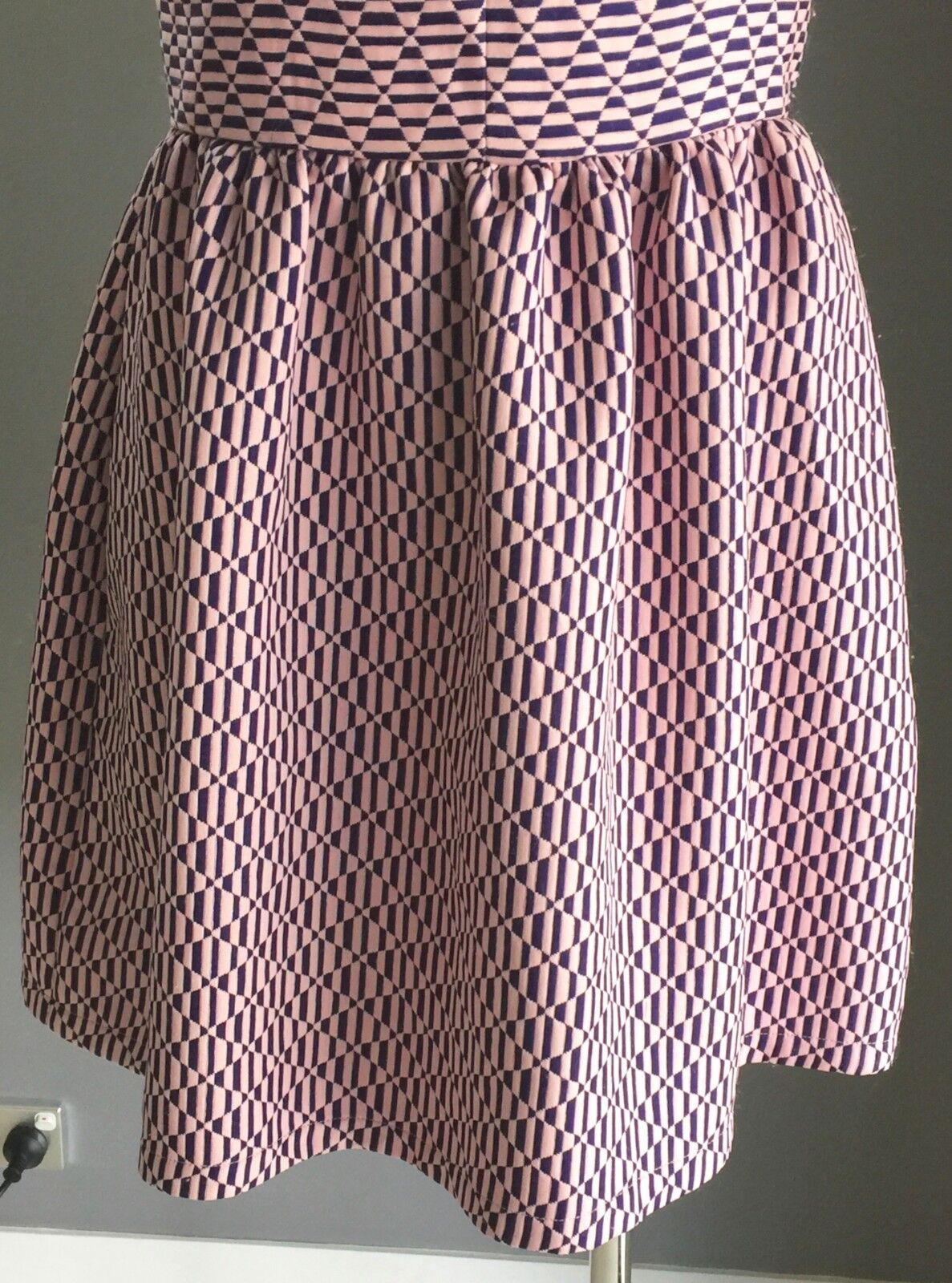 ZEITGEIST Pink & Navy Geo Print Sleeveless Skater Dress Ladies Size 12 NEW