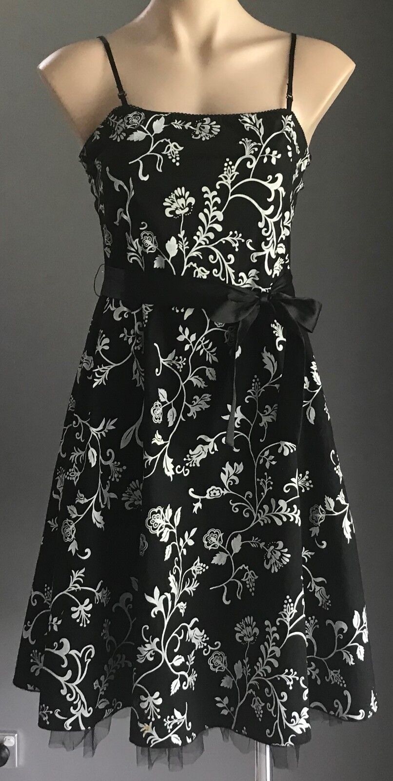 MISS CHERRY Black White Floral Print Sleeveless A-Line Dress Size 12 Retro Vibe