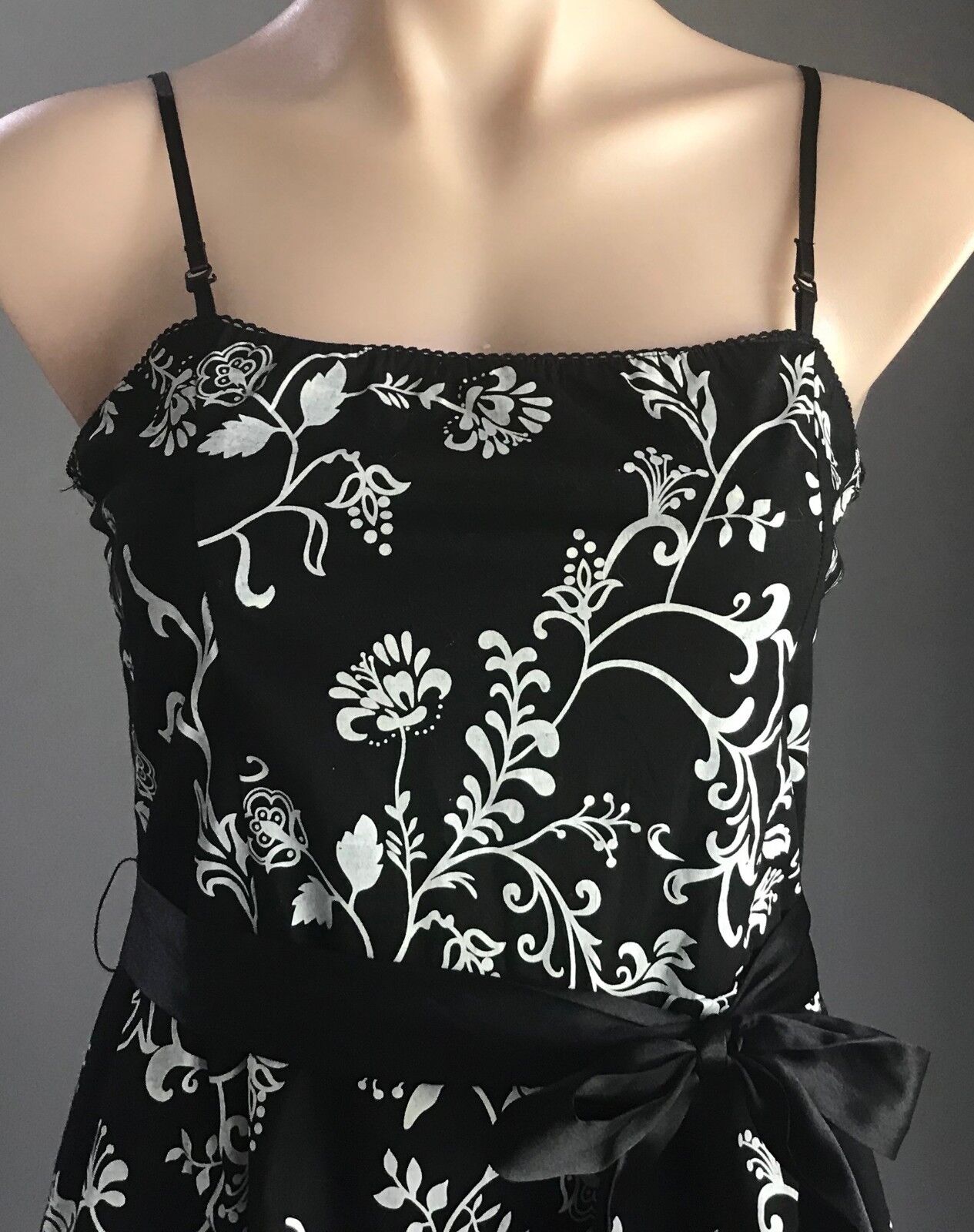 MISS CHERRY Black White Floral Print Sleeveless A-Line Dress Size 12 Retro Vibe
