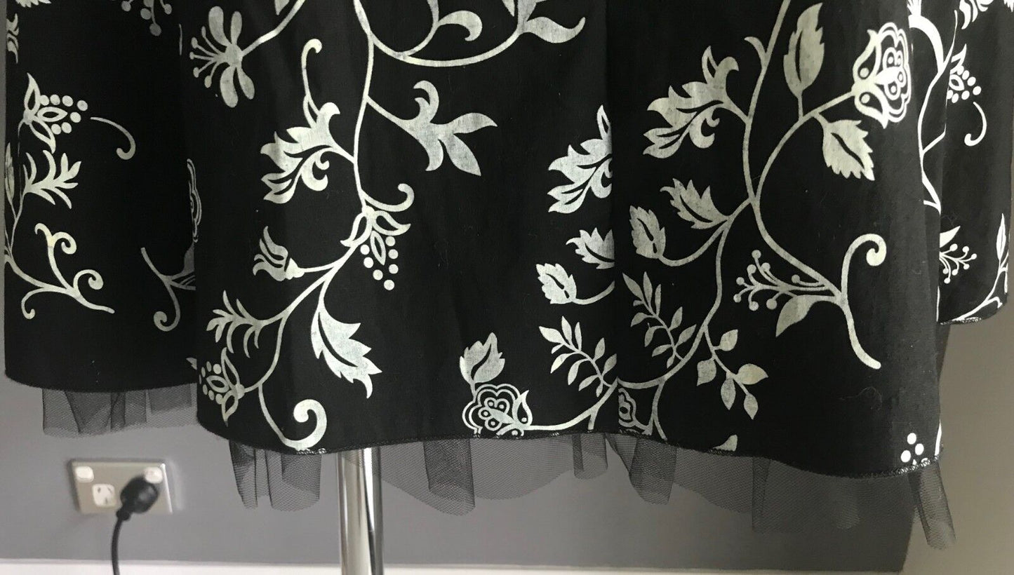 MISS CHERRY Black White Floral Print Sleeveless A-Line Dress Size 12 Retro Vibe