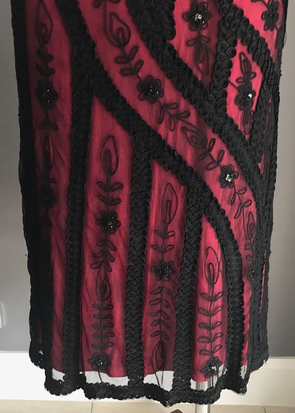 QUEENSPARK WOMAN Sheath Dress Embroidered Black Mesh Red Stretch Jersey Size 12