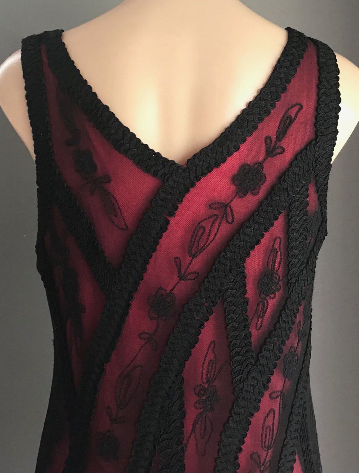 QUEENSPARK WOMAN Sheath Dress Embroidered Black Mesh Red Stretch Jersey Size 12