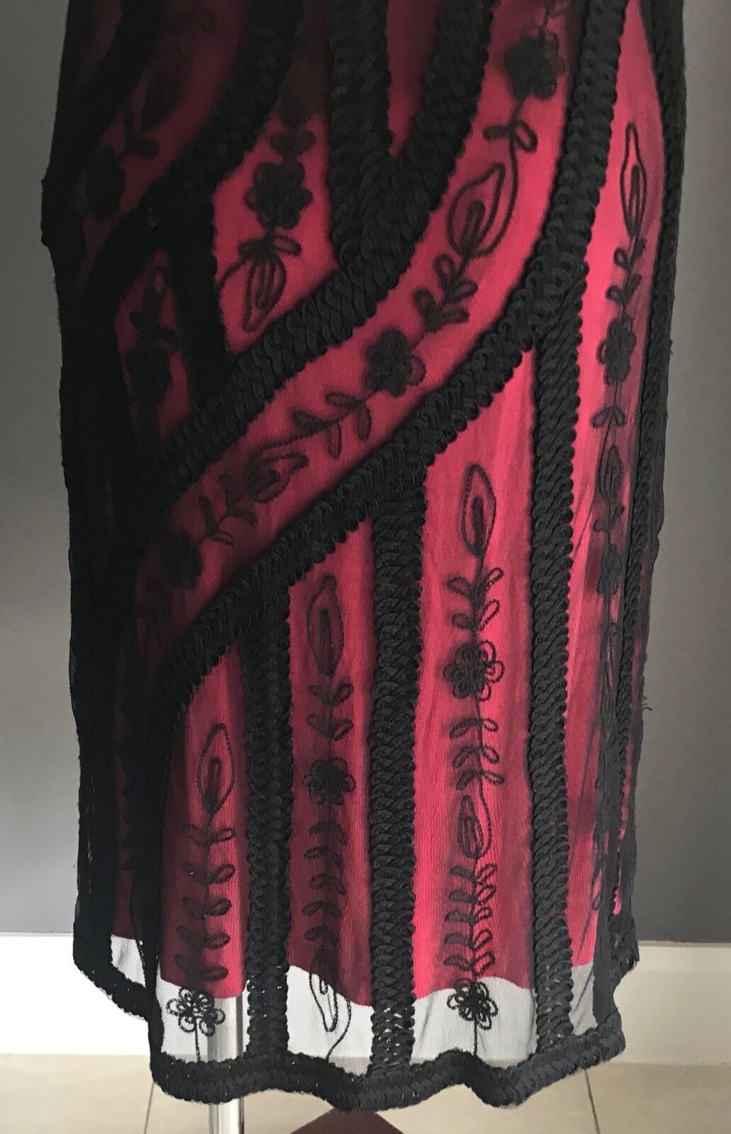 QUEENSPARK WOMAN Sheath Dress Embroidered Black Mesh Red Stretch Jersey Size 12