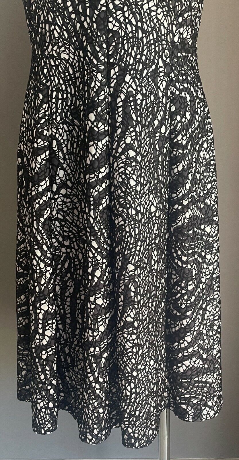 LIZ JORDAN Dress Black Silver Grey Print Sleeveless A-Line Size 12 - Stunning