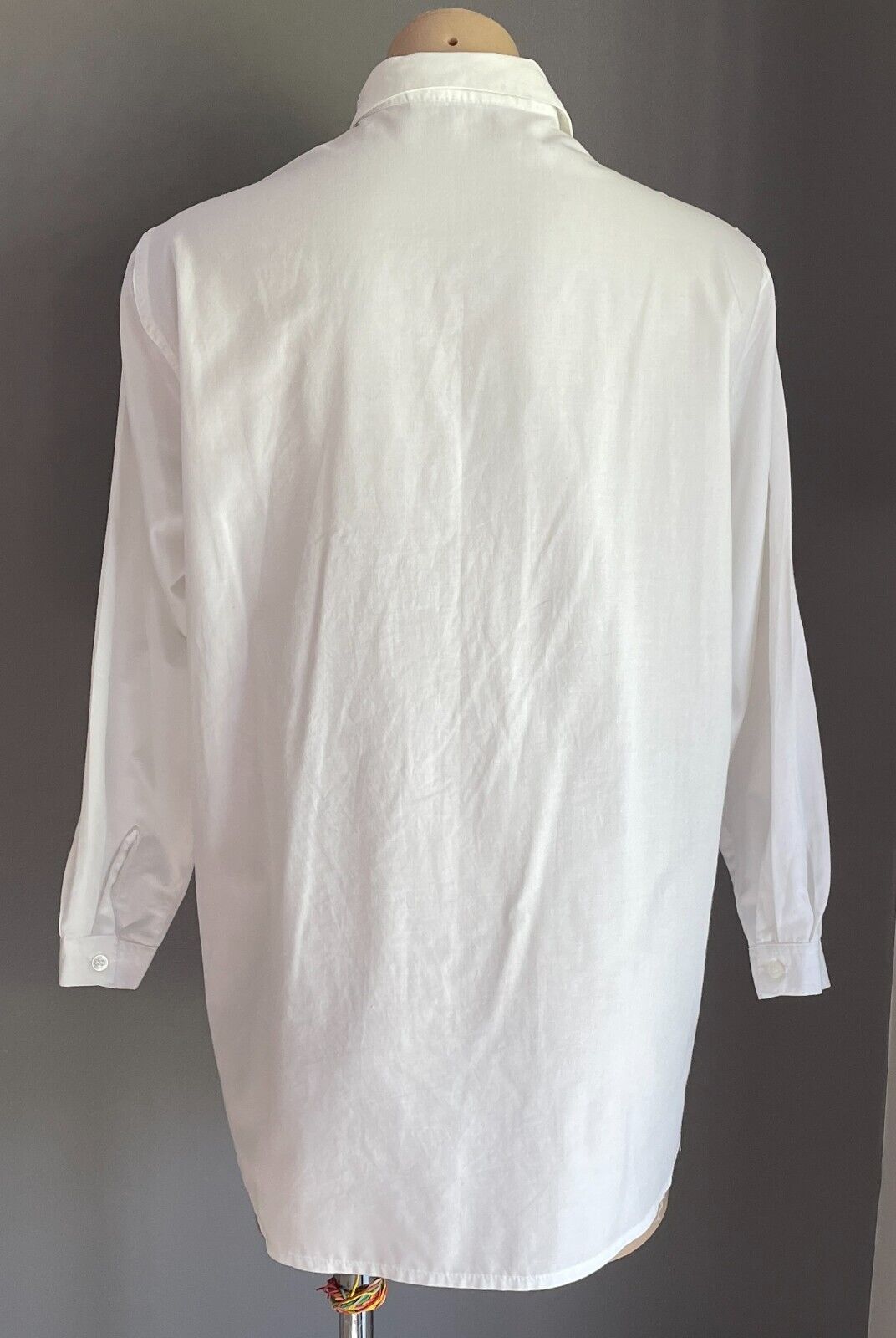 Vintage PEOPLE LIKE US White Ruffle Trim Shirt Size 12 Long Sleeves Button Up