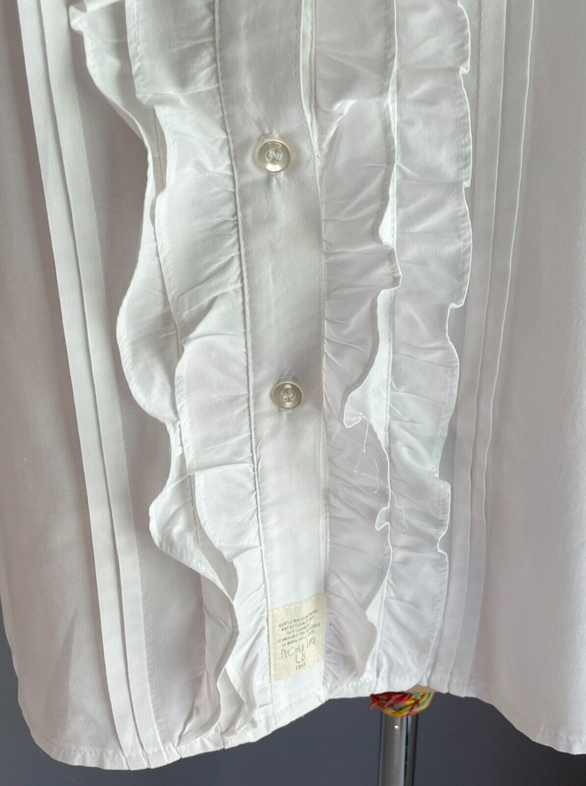Vintage PEOPLE LIKE US White Ruffle Trim Shirt Size 12 Long Sleeves Button Up
